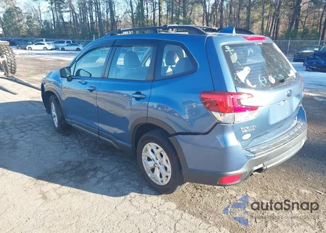 2021 Subaru Forester z USA, uszkodzony, nr VIN JF2SKADC8MH452879